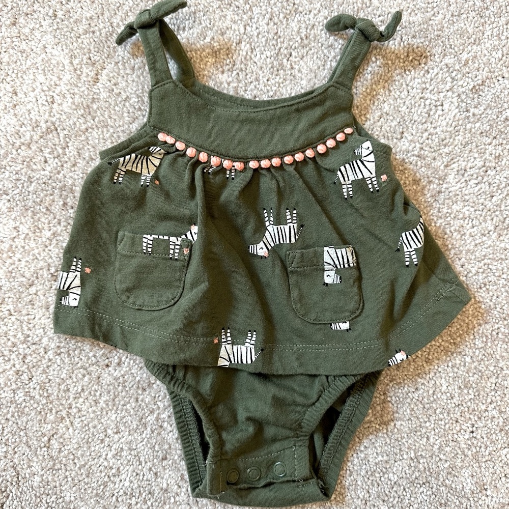 Carters Newborn Outfit